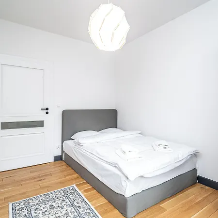 Rentplanet - Kamienica Retmana Daire *